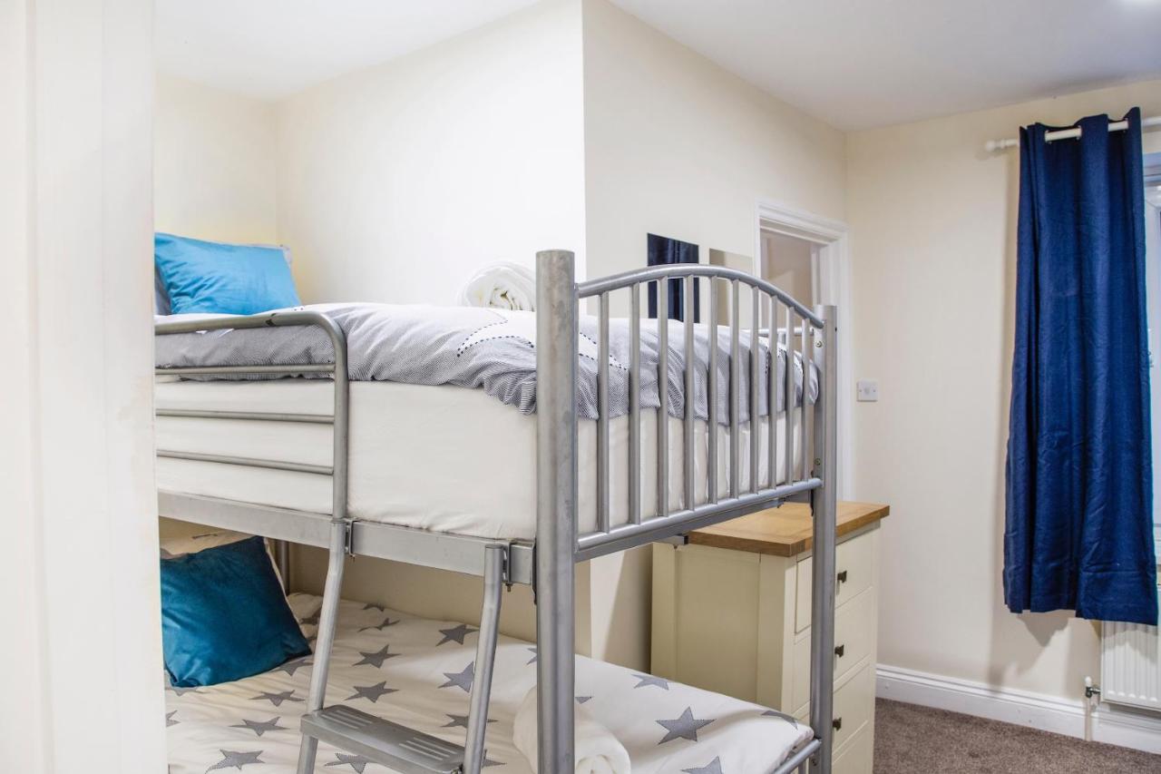 Cosy Open Plan Harbourside Inn With Superking Beds, Wood Burning Stove And Bar Torquay Exterior foto
